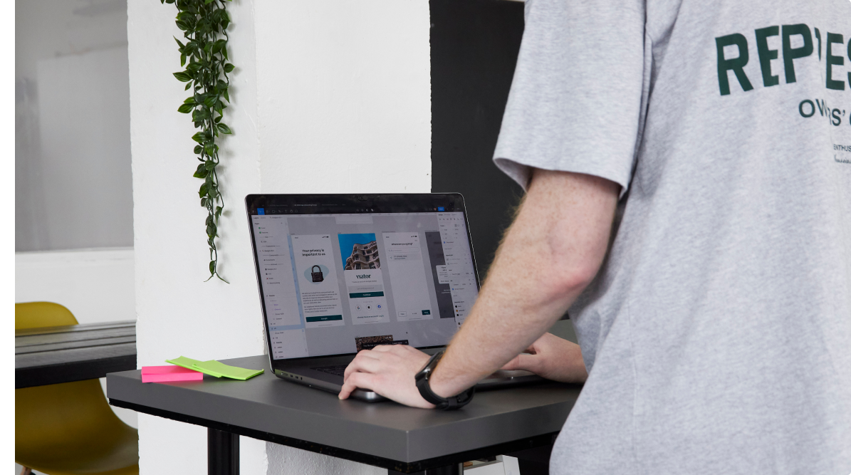 web designer in qatar